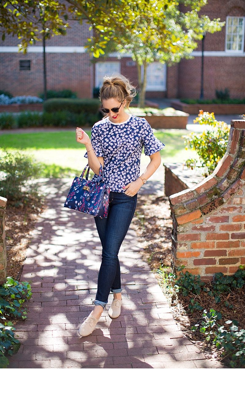 blush and camo, draper james, MEADOW GARDEN LIGHTWEIGHT TERRY TEE, DUNAWAY VINES CAROLINE TOTE, spring style