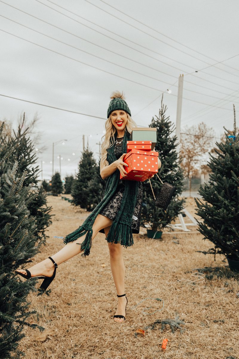 How To Take The Perfect Holiday Photo, family photos, blush and camo, how to, service with style, maurices