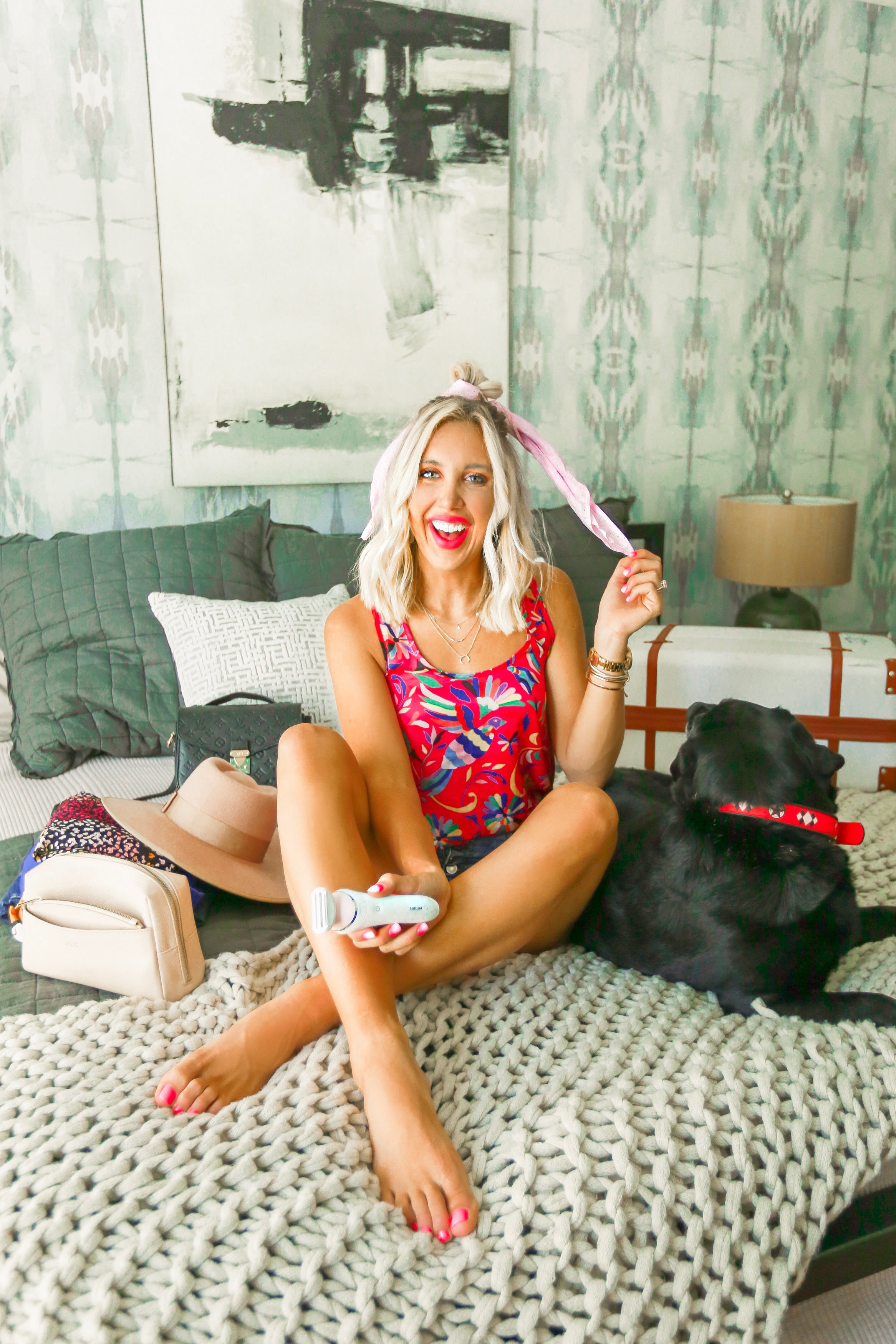 THE BEST ITEMS TO PACK FOR VACATION - Blush & Camo